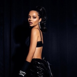 Шлюха Ксюша 32977 Шлюха Ксюша 32977