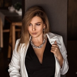 Шлюха Валя 36778 Шлюха Валя 36778